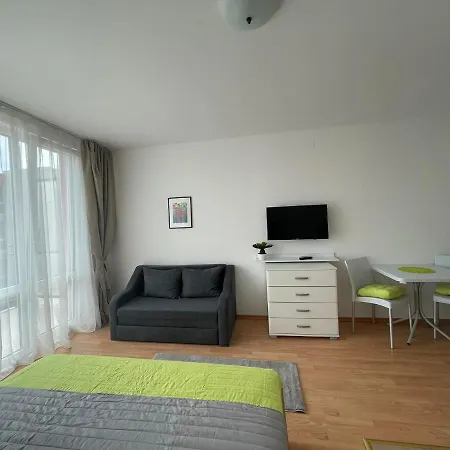 студиа Sunny Holiday Fort Noks Apartamento Sunny Beach