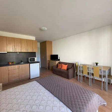 Apartamento студиа Sunny Holiday Fort Noks Sunny Beach